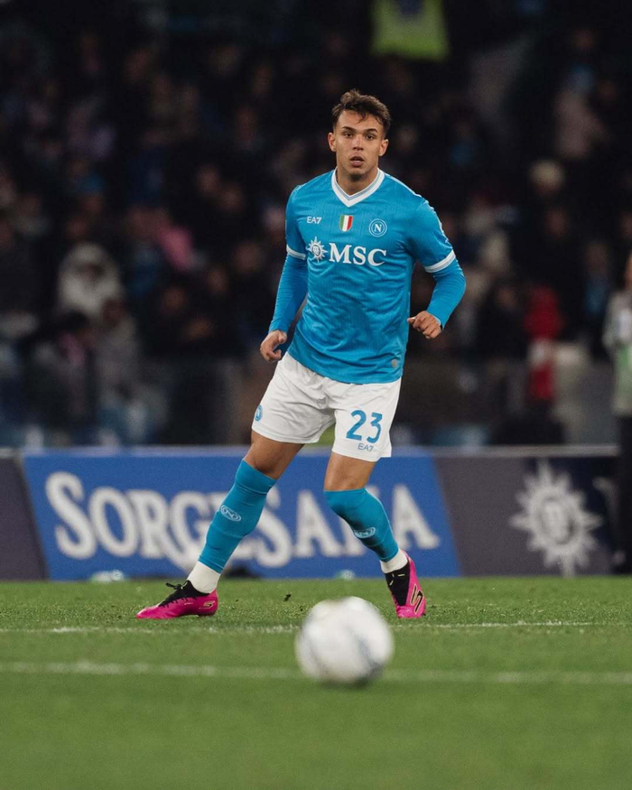 体育赛事- rookie小钰 